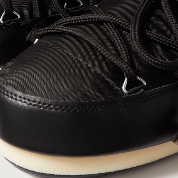 Moon Boots Icon Evolution Pump - Black Moon Boots - Moon Boot short Boots - Picture 4 of 9